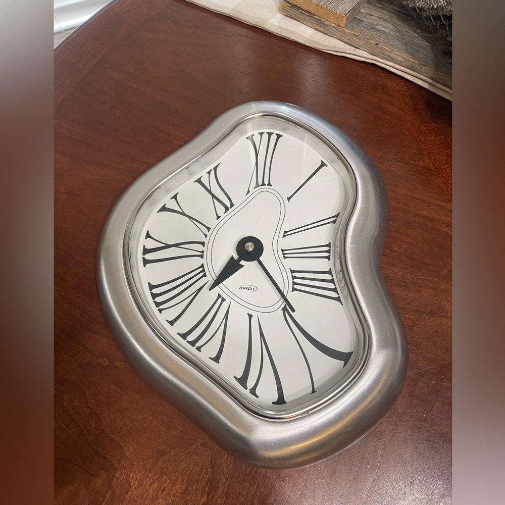 Vintage Kirch Verichron melting Salvador Dali clock -not working